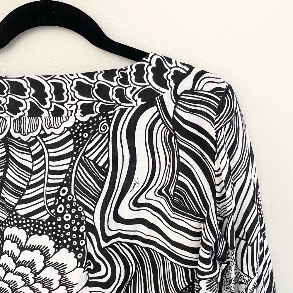 Trina Turk ✦ Silk Blend Beach Cover Tunic ✦ BW - Picture 10 of 11